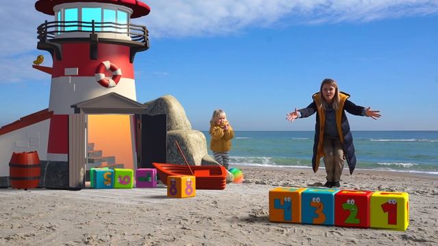 Песочные истории | Собираем кубики с цифрами | Волшебные кубики маяка | Учим цифры смотреть онлайн