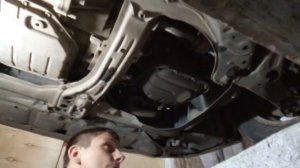 Замена масла и фильтров на машине Toyota Corolla 1NZ