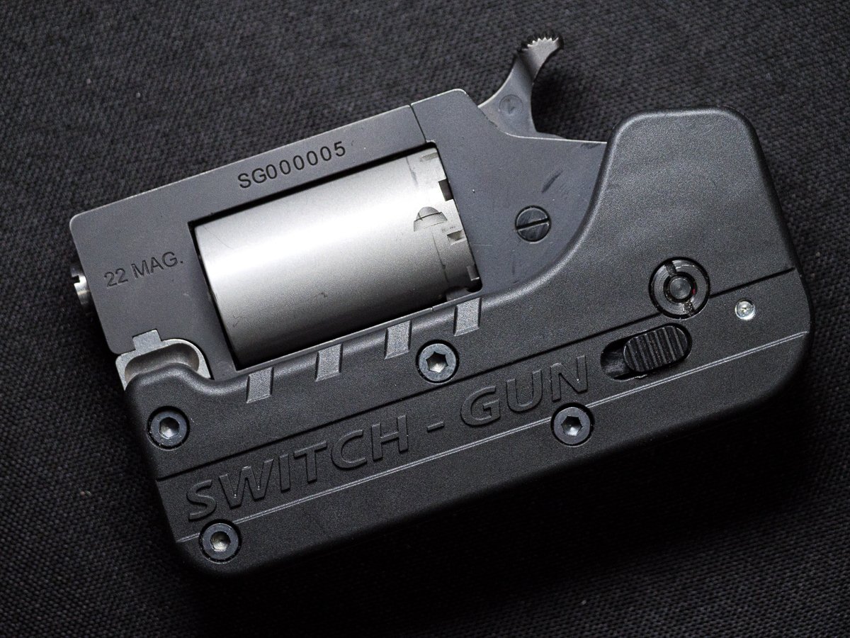 Switch Gun .22WMR Складной револьвер одинарного действия. Снаряжение и стрельба из пистолета.