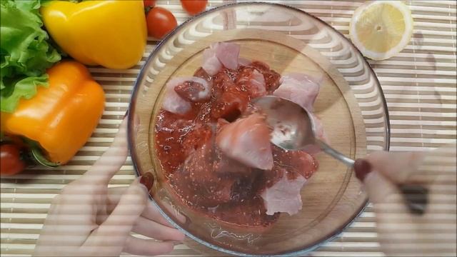 Шашлык из индейки в клюквенно - медовом маринаде на гриле смотреть онлайн