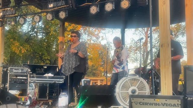 Git Shorty & Co. with Dr Laura @ Killing Tree Winery смотреть онлайн