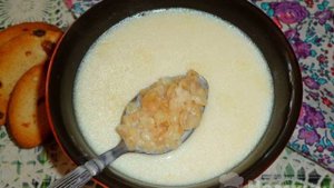 Сладкий молочный суп из булгура