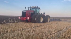 Трактор РСМ 2375 и ХТЗ-17221 Пахота озимой пшеницы.