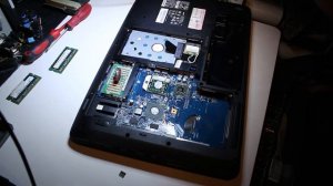 106 Диагностика и ремонт ноутбука Acer Aspire 7540G MS2278 нет изображения на матрице.