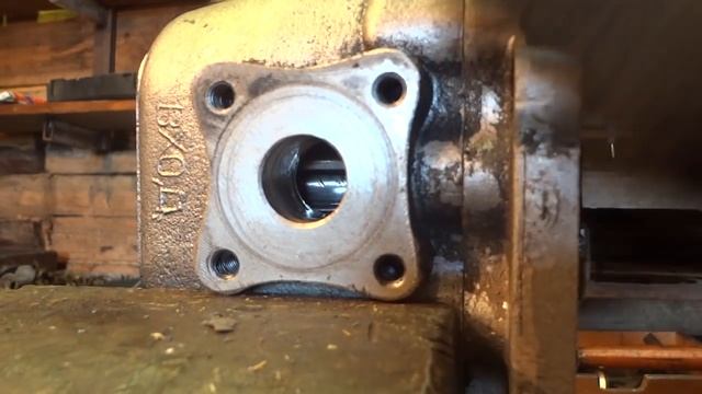 Гидроколун от ВОМ трактора НШ-32 точу ролики на станке 1К62. смотреть онлайн