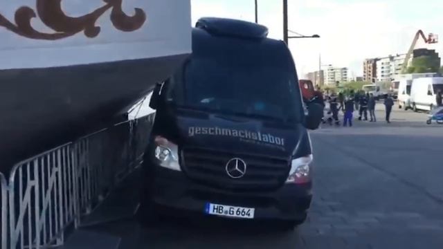 Это Нужно Увидеть! Тупейшие Ошибки Работников Снятые на Камеру смотреть онлайн