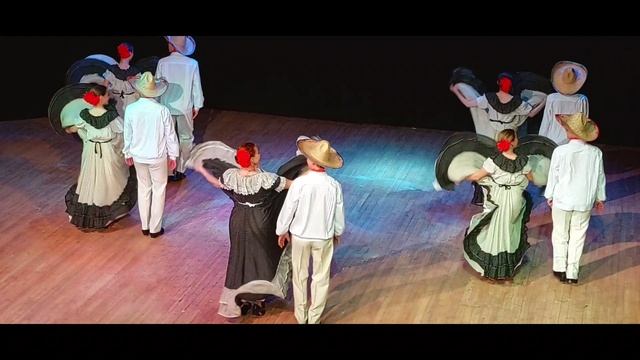 "Тилиго-лиго" (мексиканский танец), ансамбль танца "Кудринка", 27.03.2022, ЦДКЖ