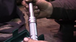 обзор на динамометрический ключ Jonnesway 5-25Нм  T04060