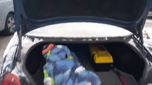 Вскрытие  Rover 75 с разряженным аккумулятором на парковке