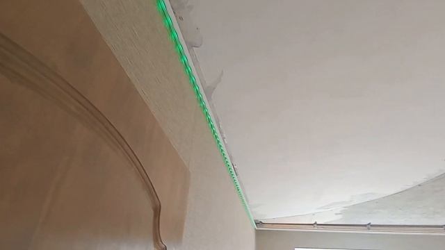 Парящий натяжной потолок.Профиль FLEXY белый.
