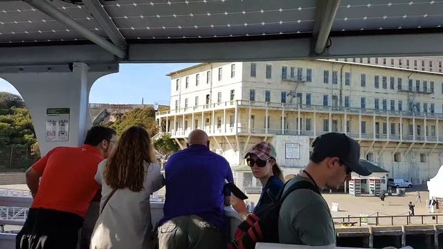 Сан-Франциско — Подплываю к тюрьме Алькатрас смотреть онлайн
