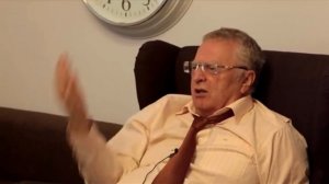 у ЖИРИНОВСКОГО самая большая библиотека в мире 10 тысяч книг