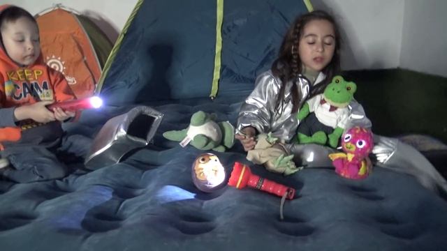 24 HORAS ACAMPANDO EN LA AZOTEA /CAMPAMENTO ESPACIAL EN LA AZOTEA ???✨?? смотреть онлайн