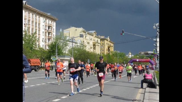 Московский полумарафон май 2022. ФОТО. Видео: Логинова Ольга смотреть онлайн