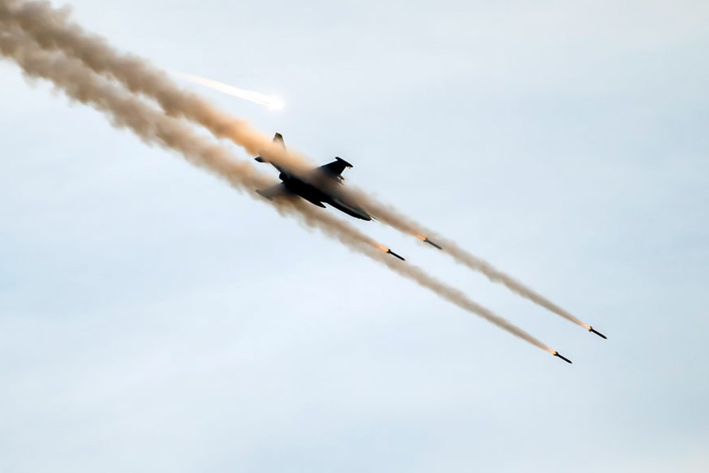 Су-25 нанесли ракетные удары по замаскированным позициям ВСУ / События на ТВЦ