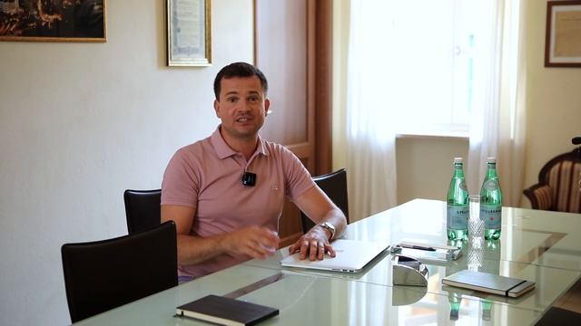 Канал об иммиграции и жизни в Италии. Ведущий Антон Гросс, директор Trade & Consulting sas