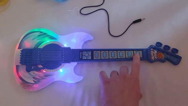 Детская гитара с микрофоном, МР3, светящийся корпус, очки музыкальная колонка смотреть онлайн