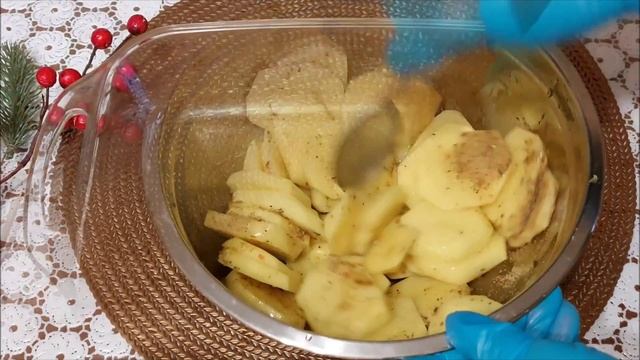 ГОЛЕНИ ЗАПЕЧЁННЫЕ С КАРТОФЕЛЕМ