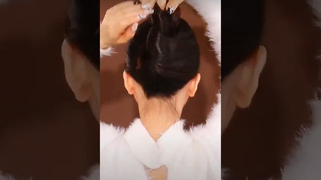 Letests ? #HAIR #CLUTCHER #HAIRSTYLE ✨ #Shorts #Ytshorts #Viral #Trendind #Bunhairstyle ???