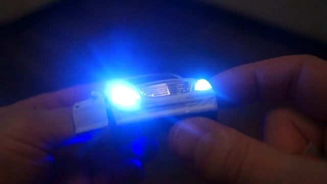 игрушечная машина похожа на мерседес белый inmagig.ru смотреть онлайн