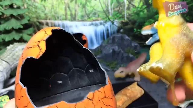 HATCHING NEW DINOSAUR EGGS WITH JURASSIC DINOSAURS смотреть онлайн