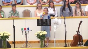 Солнце светит, луч яркий греет и гладит меня / Песня