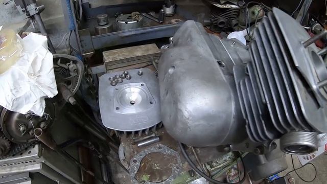 restoration of old Russian motorcycle from 90 years. Мечта советских мальчишек. смотреть онлайн