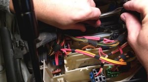 WHERE IS THE ENGINE COMPUTER ON BMW E90 E91 E92 E93. ECM DME ECU LOCATION