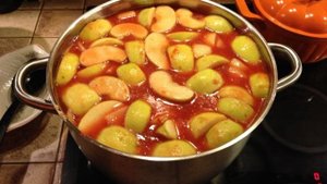 Маринованные грузди в томате