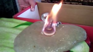 Змея из горящей таблетки глюконата кальция