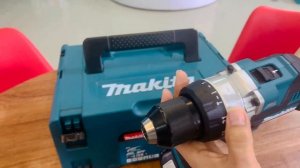 MAKITA DHP486RTJ 18V LXT BRUSHLESS Combi Drill Complete with 2X 5.0AH.