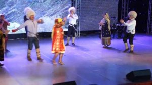 Ансамбль Худуц   Встреча у родника Дарган 16