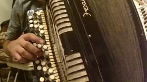 Где тропа запорошена,разбор на баяне