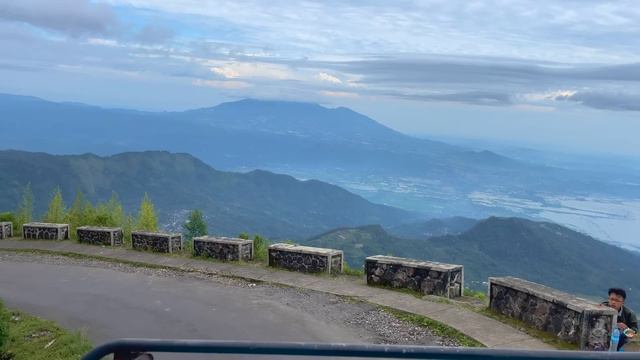 2 TEMPAT SUPER CAKEP DI MAGELANG | Jeep Trip Telomoyo смотреть онлайн