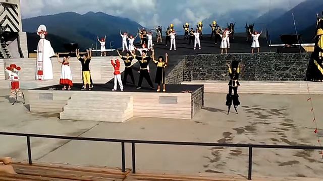 Танец из шоу кавказские пленники смотреть онлайн