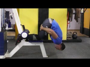 Сгибание ног с фиксацией голени: техника и нюансы