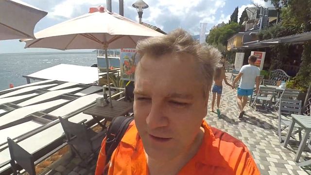 Не приезжайте в Ялту! #14 Массандровский пляж на пике сезона, толпы туристов получают солнечный ожо