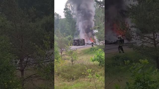 Опять в Латвии пожароопасная ситуация. Временами взрывы и пожары военной техники...

Саня во Флориде