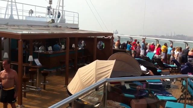 Венеция. Сьемка с борта круизного лайнера. 2 смотреть онлайн
