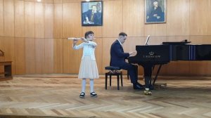 А. Жилинский "Маленькая танцовщица". Исп.Ильницкая Зоя, 8 лет.