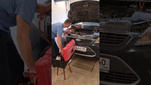 Промывка системы гидроусилителя с заменой жидкости Ford Focus 2