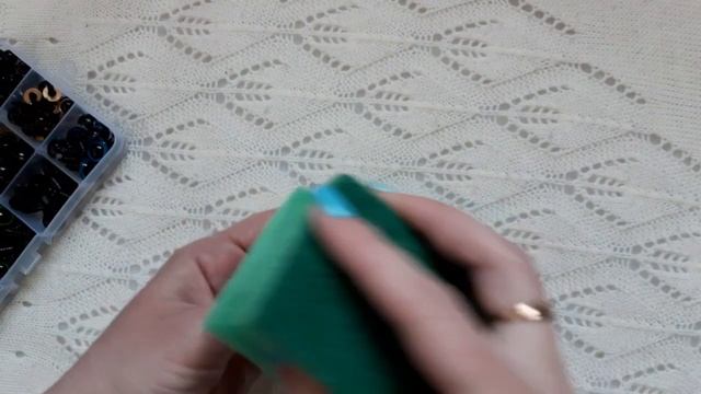 Как полировать пластиковые глазки для игрушек /как убрать мелкие царапины и придать блеск глазкам/ смотреть онлайн