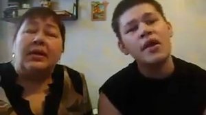 Я малолетняя дочь! я под столом