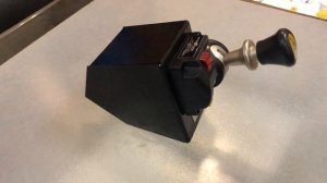 Джойстик подьема кузова с корпусом HYDRATRUCK