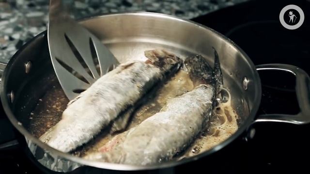 Радужная форель запеченная с овощами