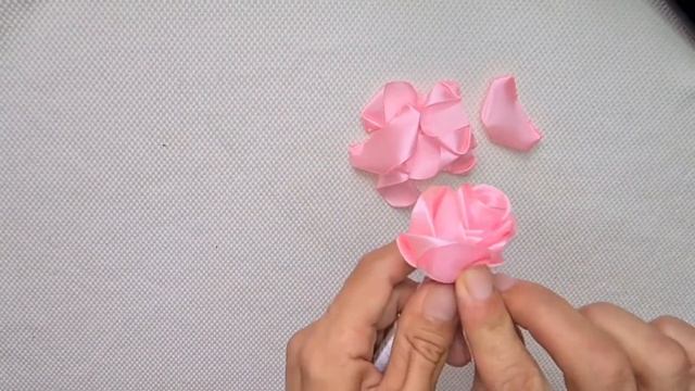 Мастер класс как сделать ручку - сувенир "Роза". Подарок учителю своими руками. смотреть онлайн