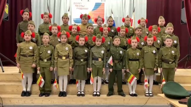 "Солдатики", Исполняет: Учащиеся 2 "В" класса, 8 лет