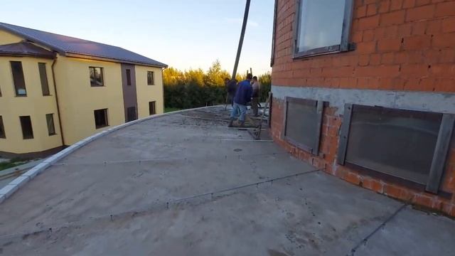 Мокрая стяжка пола. Представленная работа.