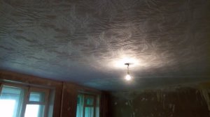 ПОТОЛОЧНАЯ ПЛИТКА ИЗ ПЕНОПЛАСТА КАК ЭКОНОМ ВАРИАНТ