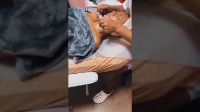 Массаж лица стеклянными сферами!